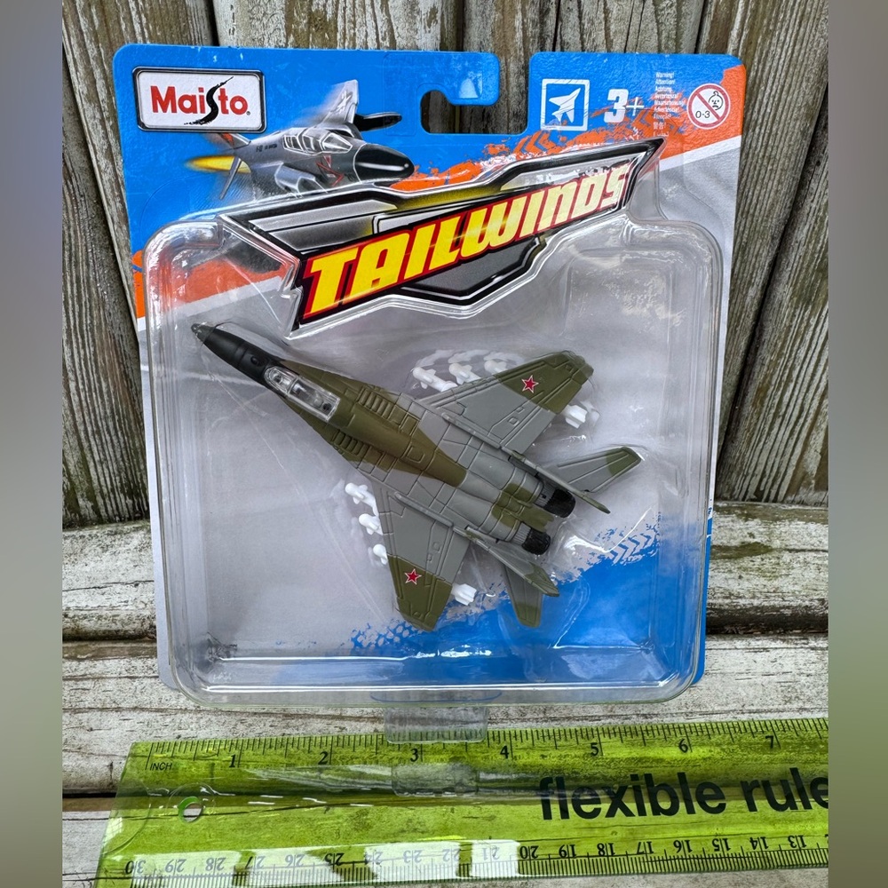 Maisto Tailwinds MiG-29 Fulcrum Die-Cast Jet ✈️ NIP 1st of 2 available